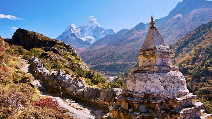 A Buddhist stupa at 9. Sagarmatha National Park